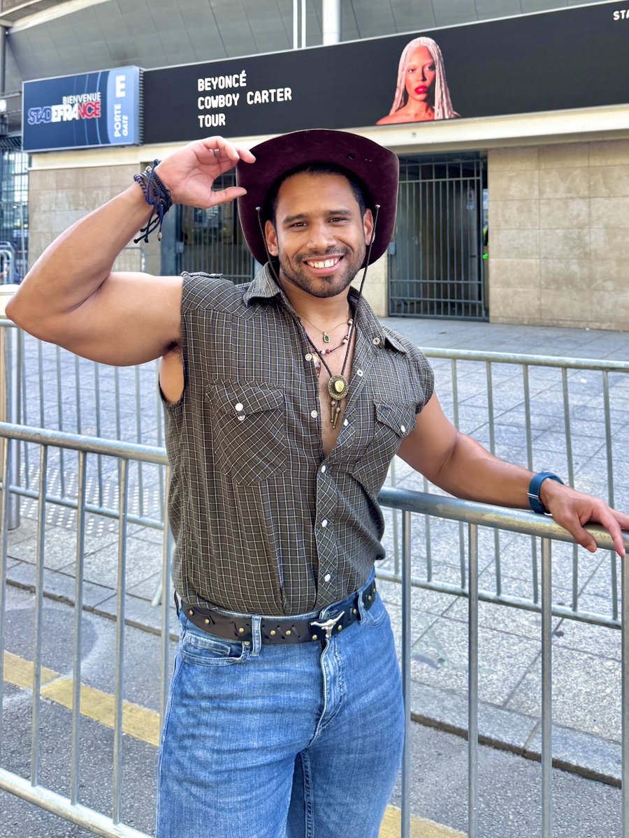 Un cowboy fue a ver a <a href="/Beyonce/">BEYONCÉ</a> 👸🏽🐝❤️