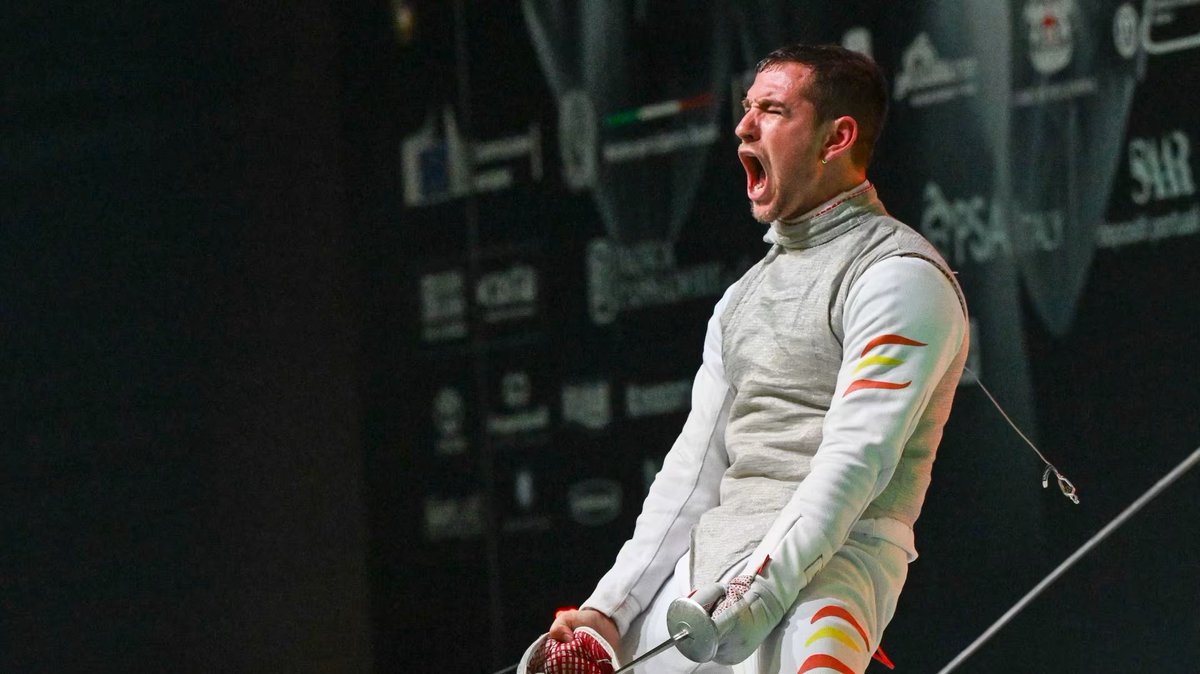 🤺 Campeonato de Europa de esgrima #Genova2025 

🥉🥉 Carlos Llavador y el equipo femenino dan dos medallas de bronce a 🇪🇸 España en el florete 

🔗historiadeportiva.com/2025/06/campeo…