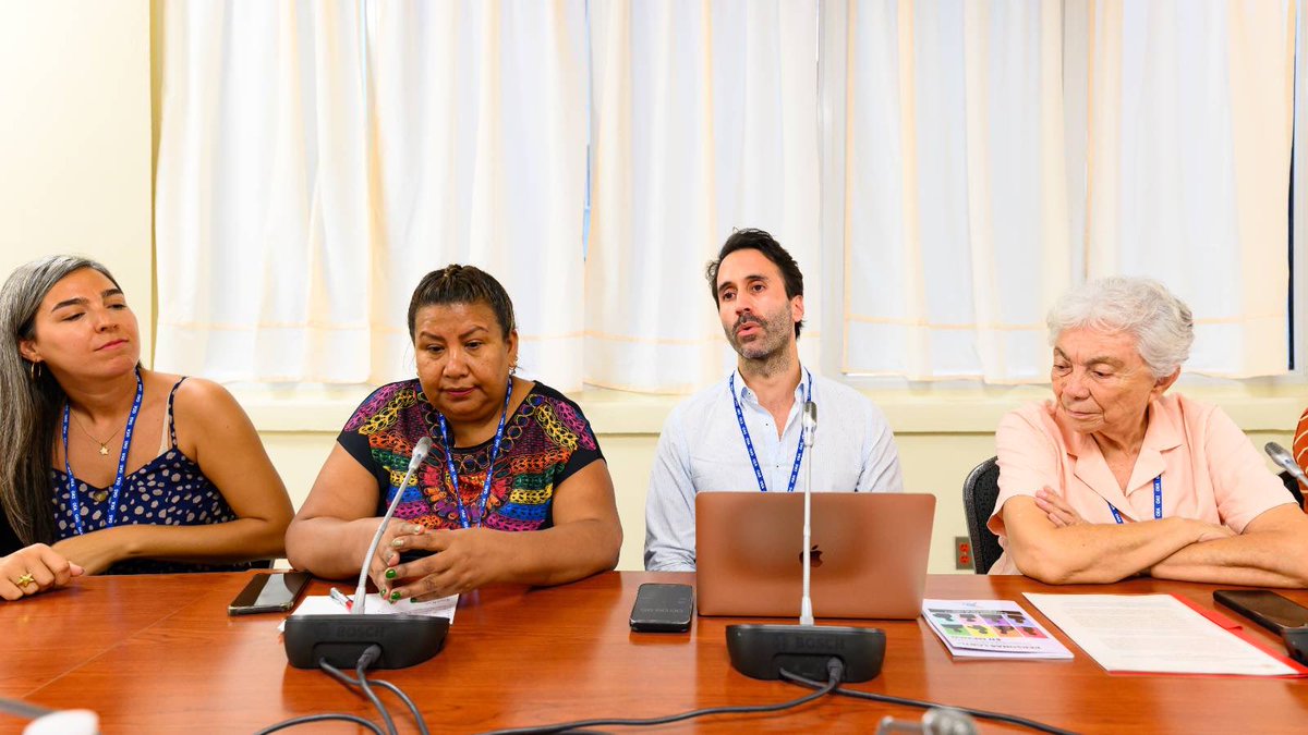 Vecinas Feministas (@vecifeministas) on Twitter photo Un día antes de la #AsambleaOEA la @CoalicionLGBTTTI convocó a reunión con el nuevo <a href="/SG_OEA_OAS/">SG_OEA_OAS</a> a 4 coaliciones de sociedad civil. Fue una conversación interesante y productiva. #VecinasFeministas como coordinación de la #CoalicionDSDR estuvo presente. Un día antes de la #AsambleaOEA la @CoalicionLGBTTTI convocó a reunión con el nuevo <a href="/SG_OEA_OAS/">SG_OEA_OAS</a> a 4 coaliciones de sociedad civil. Fue una conversación interesante y productiva. #VecinasFeministas como coordinación de la #CoalicionDSDR estuvo presente.