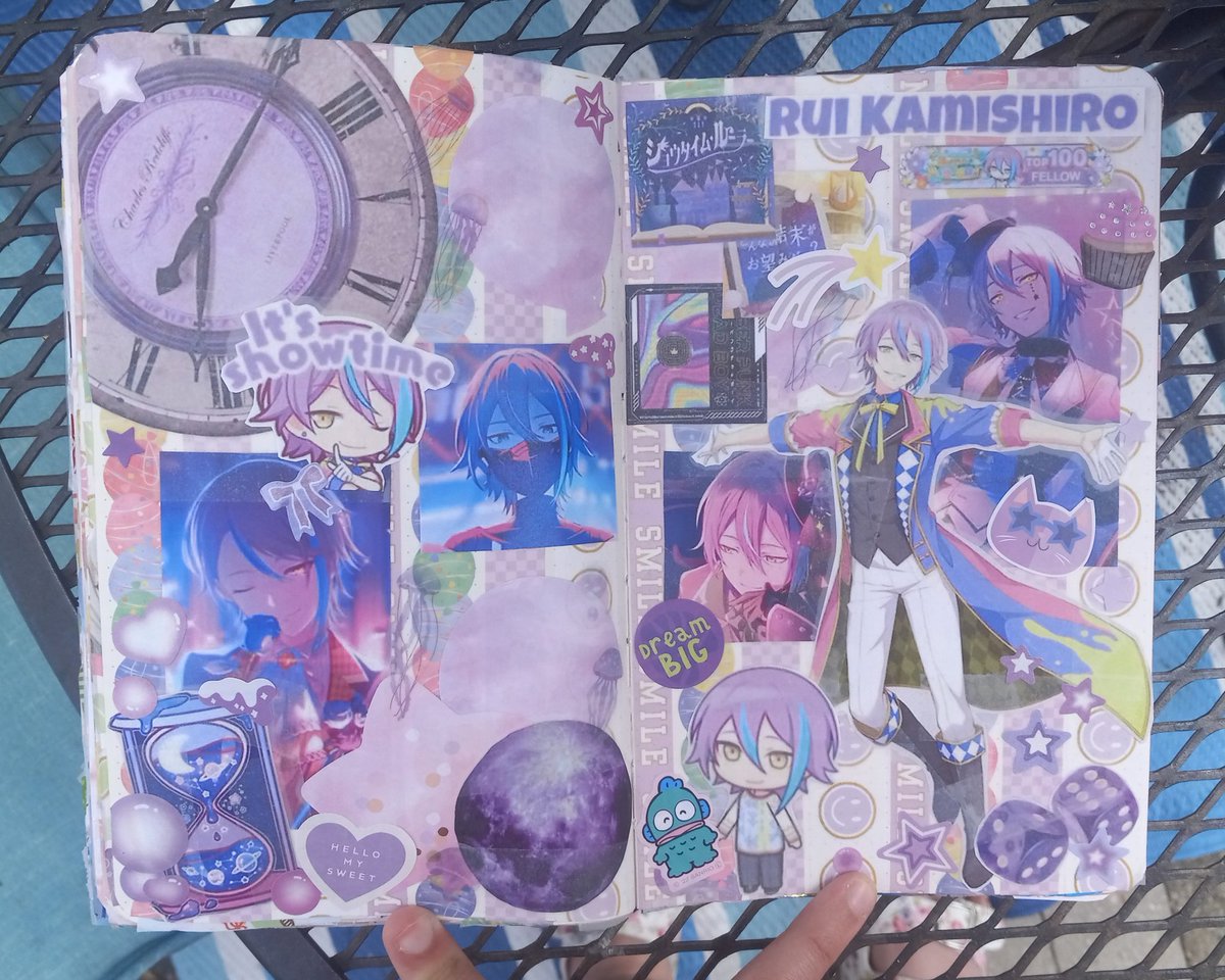 SakuraKaitos's tweet image. Wonderlands x showtime scrapbook spreads ๐๐๐๐