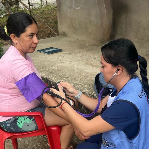 Equipos Básicos de Salud: esta es la historia de cómo repartieron, con fines políticos, uno de los programas bandera del gobierno de Gustavo Petro.

Abrimos 🧵corto👇