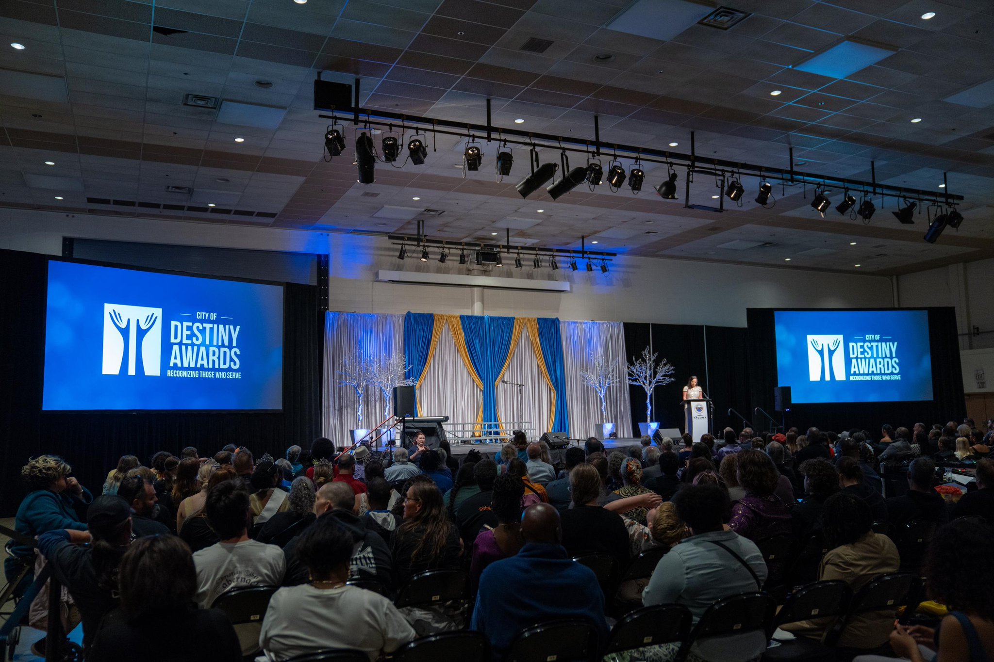 The City of Destiny Awards are tomorrow, 6/26, at the Tacoma Dome Exhibition Hall! Join us at 5 PM for the community showcase and at 7 PM for the award ceremony to honor those who have served #Tacoma. Event details & award recipients at https://tacoma.gov/event/city-of-destiny-awards-2025/. 