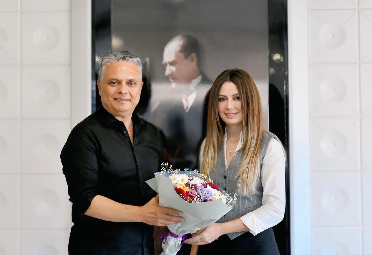 Muratpaşa Belediye Başkanı Sayın Ümit Uysal'ı ziyaret ettik. Basın özgürlüğü mücadelesi ve yerel yönetimlerle ilgili görüş alışverişinde bulunduk. Başkan Uysal’a gösterdiği ilgi ve ev sahipliği için teşekkür ederiz.