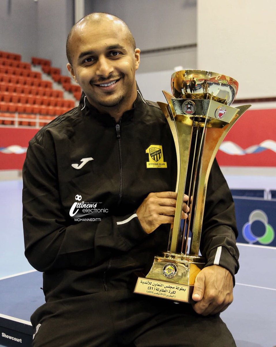 53c2a01163be441's tweet photo. @AzizAbbad10 @ittihad_cn اسطورة الاتحاد عبدالعزيز العباد
1982
43 سنة
60 لقب جماعي
130 لقب فردي

17 دوري
 13 نخبة
 12 كاس الاتحاد

 الالعاب السعودية بنسختها الأولى 2022

12 بطولة خارجية

3 القاب اسيوية
 3 القاب عربية
  7  القاب خليجية

اكثر من 40 لقب مع المنتخب السعودي

😔✋️💛🖤 https://t.co/TFxBD2siCT