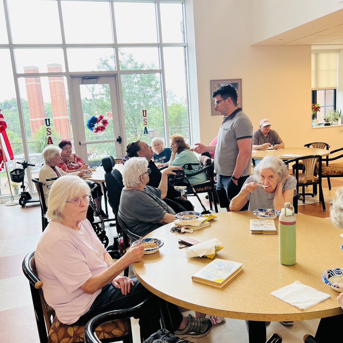 PGHDistrict3's tweet image. 🍦 Thank you to the South Hills Retirement Residence for inviting us to your ice cream social🍦We hope you’ll do another one soon and invite us again because it is HOT out there!