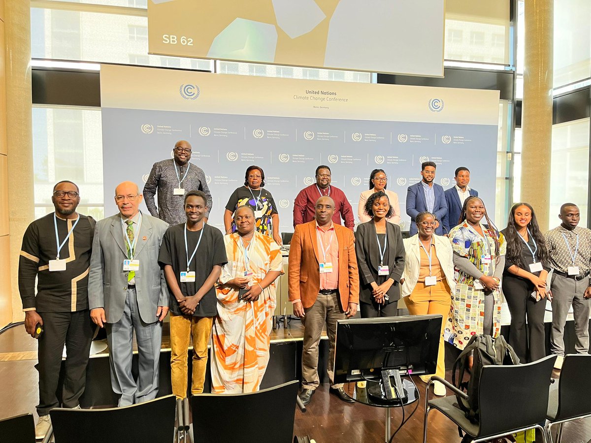 endfossiluganda's tweet image. Africa’s path to climate resilience lies in clean energy, innovation, and united action
As #SB62 nears its end in Bonn, we must lead by pushing for real #climatefinance and stronger #adaptation efforts to secure our future
#ClimateAction
#ClimateJustice
#SB62
#AfricaClimateVoice