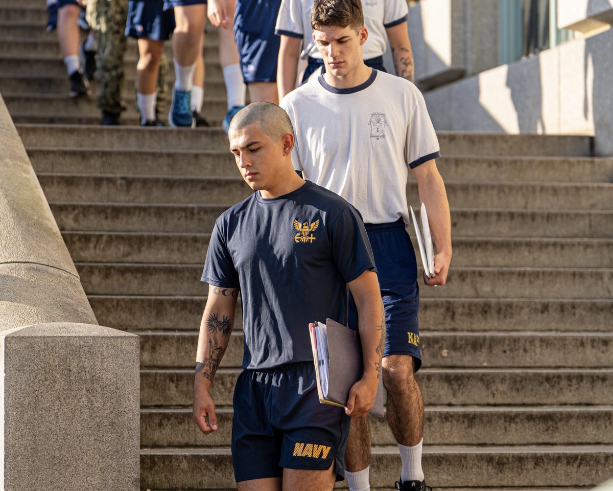 NavalAcademy's tweet image. U.S. Naval Academy in-processing began today for the Class of 2029 midshipmen candidates who come directly from the fleet, attended the U.S. Naval Academy Preparatory School (NAPS), and are international students.