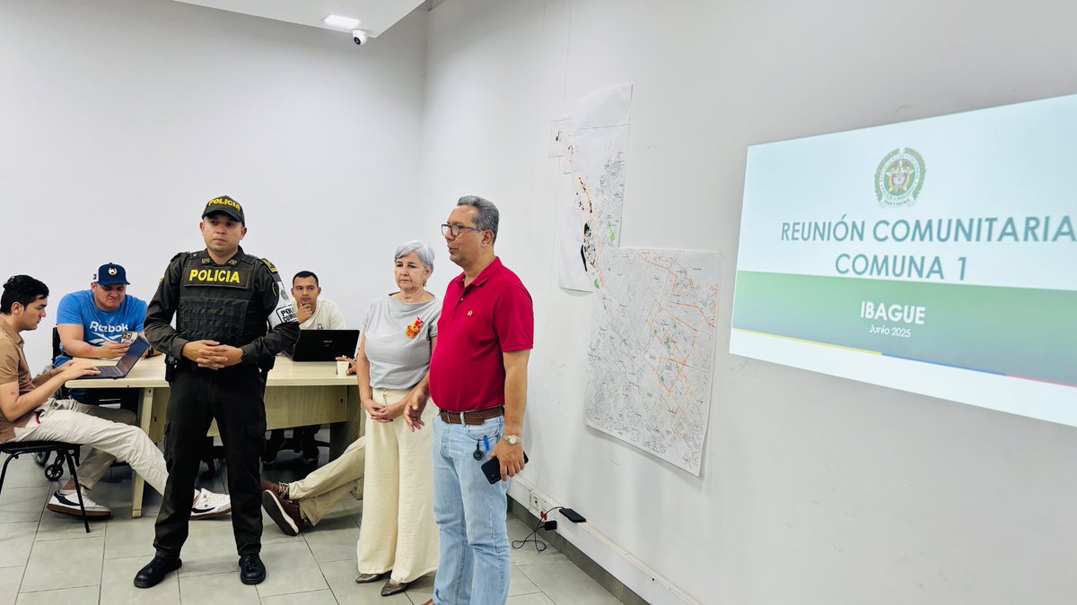 Nuestros funcionarios recibieron una capacitación de seguridad con la <a href="/PoliciaColombia/">Policía de Colombia</a>. En la charla se conocieron las líneas de los cuadrantes y recomendaciones de autocuidado.