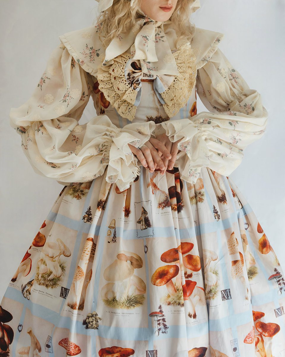 The “Book of Mushrooms” collection is coming back this July! Reservations will open on July 3rd and will run for two weeks. Two colors will be available: the original light blue from the first release, and a brand-new color! Can you guess what it is? Let us know in the replies!