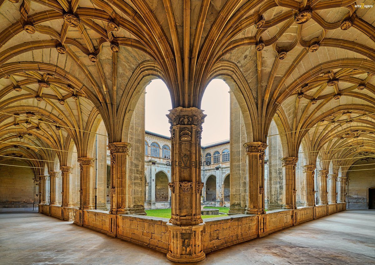 arteviajero_com's tweet photo. Monasterio de Santa María la Real de Irache (Navarra), magnífico conjunto arquitectónico en el que podemos contemplar de manera armoniosa los estilos románico, gótico, renacentista y barroco
#arte #travel https://t.co/t1mIaosq8c