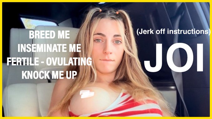 Watch The Luna Benna's leaked NSFW photo on TwXstars