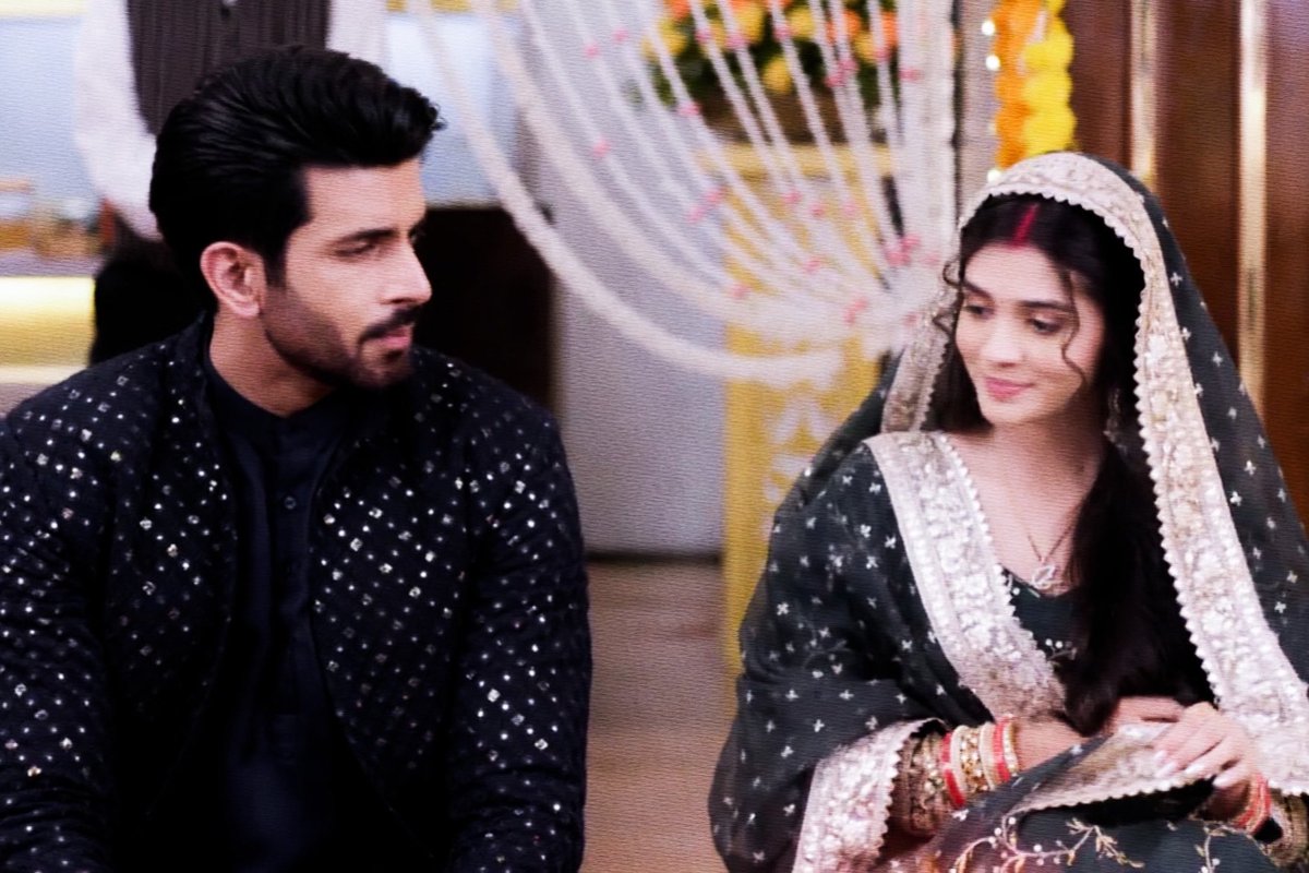 pranaliglows's tweet photo. they look so beautiful together 🤍
#KumkumBhagya #pranalirathod #NamikPaul #prashiv https://t.co/LR31Cm2oSr