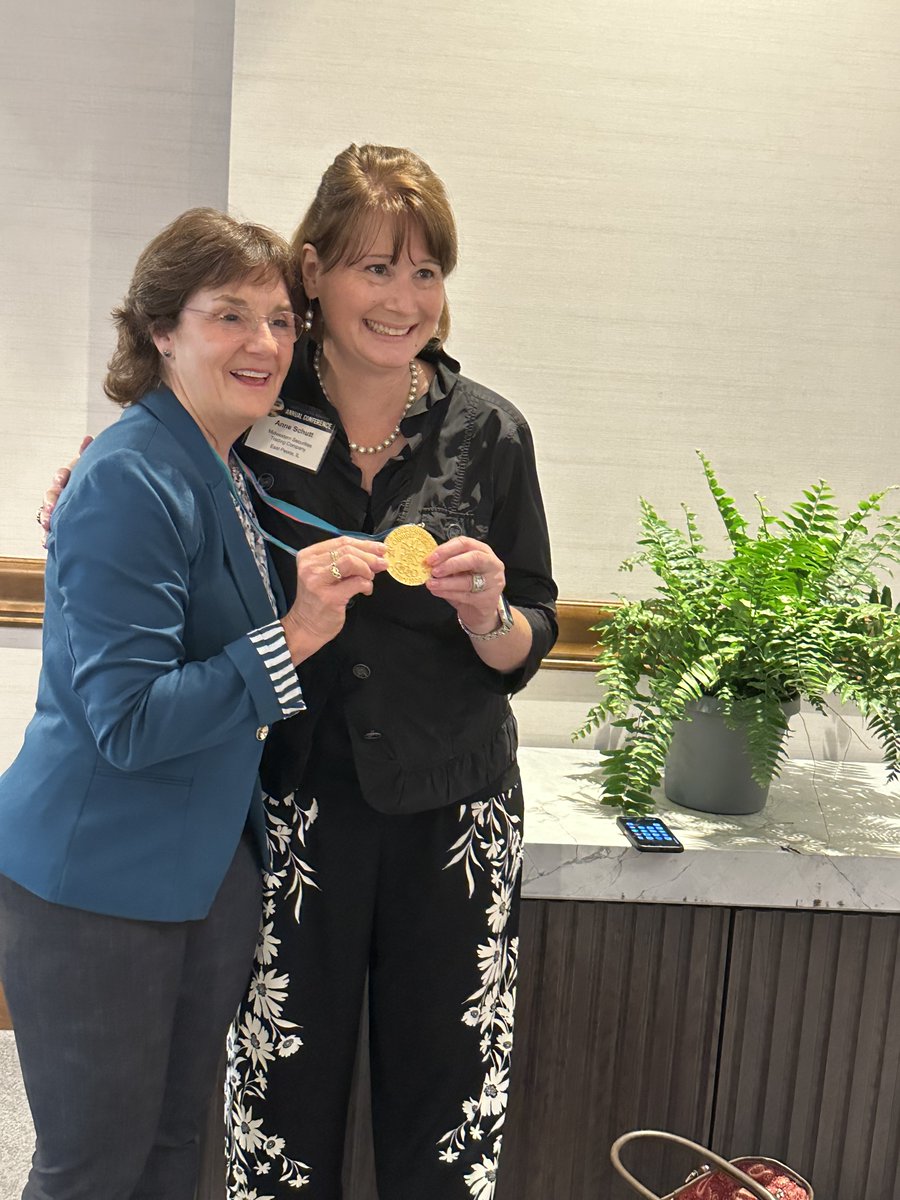 Mark Kass (@markkasswiahof) on Twitter photo An inspiring presentation today by <a href="/TEAM_Lammi/">TEAM LAMMI</a> client Olympic legend <a href="/bonnieblair/">Bonnie Blair C</a> to <a href="/ilbanker/">Illinois Bankers</a> Association. She talked about many important topics, including preparation, resiliency, competition. She even brought along 1 of her 5 gold medals for guests to see. <a href="/YourGrandGeneva/">Grand Geneva Resort</a> An inspiring presentation today by <a href="/TEAM_Lammi/">TEAM LAMMI</a> client Olympic legend <a href="/bonnieblair/">Bonnie Blair C</a> to <a href="/ilbanker/">Illinois Bankers</a> Association. She talked about many important topics, including preparation, resiliency, competition. She even brought along 1 of her 5 gold medals for guests to see. <a href="/YourGrandGeneva/">Grand Geneva Resort</a>