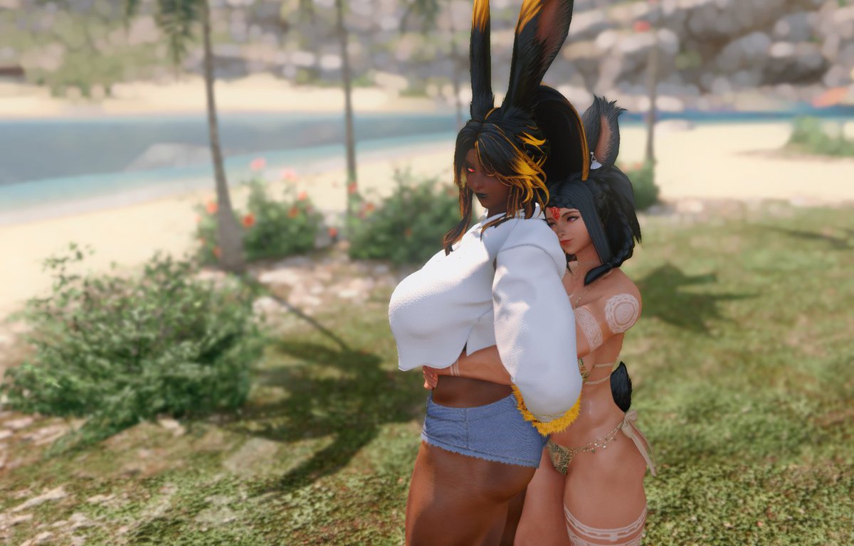 a little hug with <a href="/SateSuccubus/">Sat.Z.LU0</a>