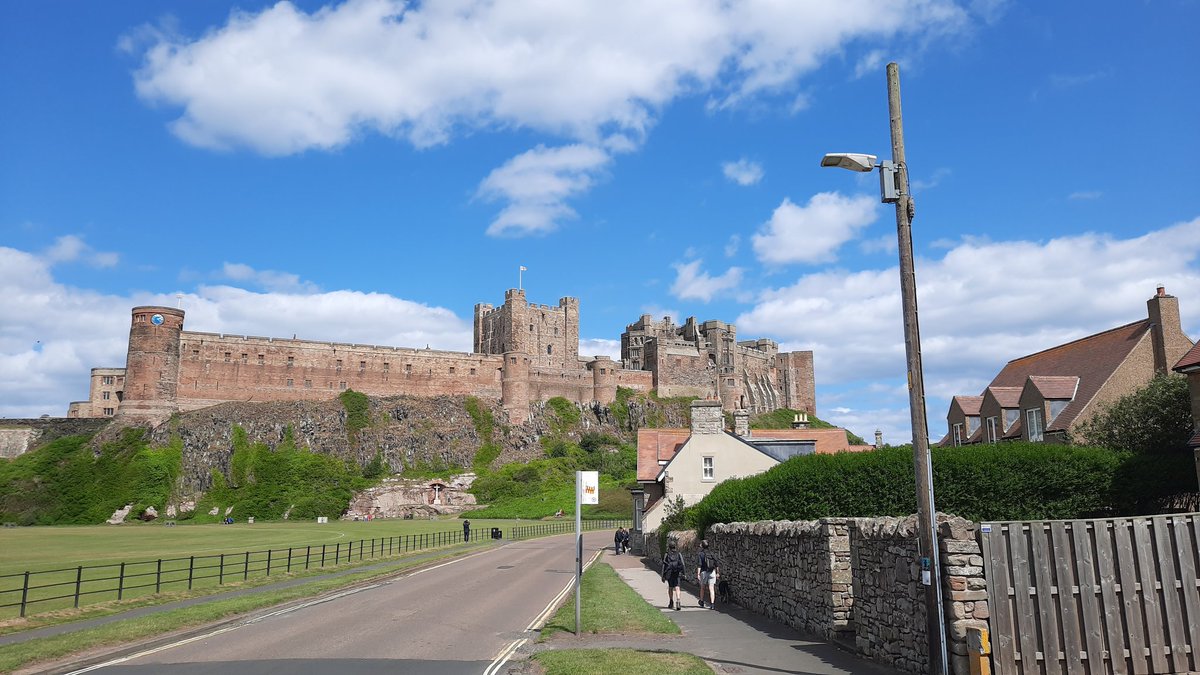 Can't imagine living with this on your doorstep every day.

Bamburgh Castle. Absolutely amazing.