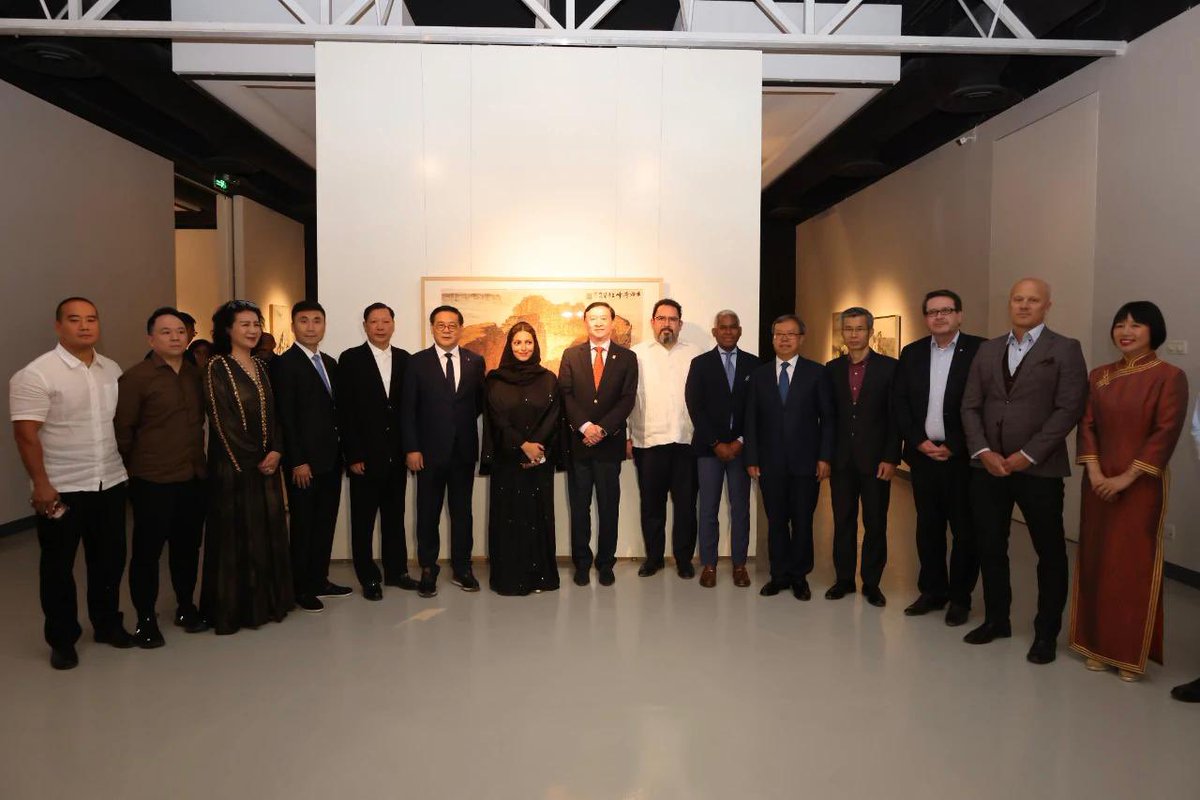 Tarfa fahad•طَرفة بنت فهد tweet media