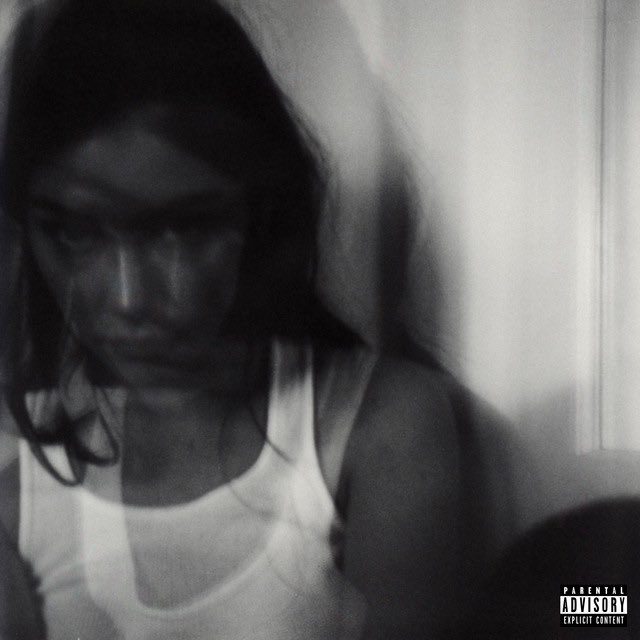 Gracie is currently performing ‘Unsteady’ as tonight’s surprise song in Nottingham, England.