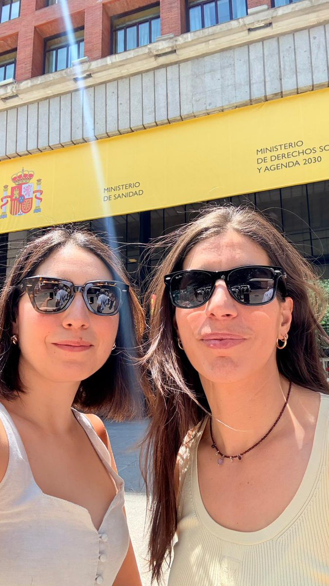 Hoy hemos estado en el <a href="/sanidadgob/">Ministerio de Sanidad</a> en la presentación del documento “Trabajo y salud mental: hoja de ruta para las administraciones sanitarias en España”, junto a <a href="/Yolanda_Diaz_/">Yolanda Díaz</a> y <a href="/Monica_Garcia_G/">Mónica García</a>.

Un paso importante para seguir avanzando.
#SaludMentalEnElTrabajo