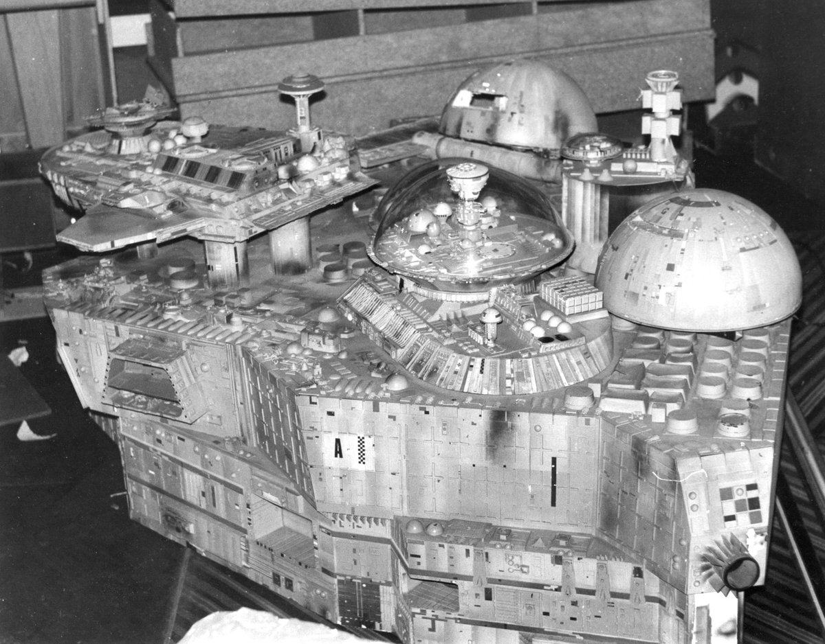 EagleAlpha1999's tweet image. Spectacular angle of the huge Space Station Delta from Into Infinity. Photo by Phil Rae. #SpaceStationDelta #IntoInfinity #GerryAnderson #MartinBower #props