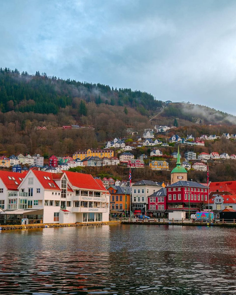 📍Bergen, Norway ..... 💓

📸 by espenbakketun