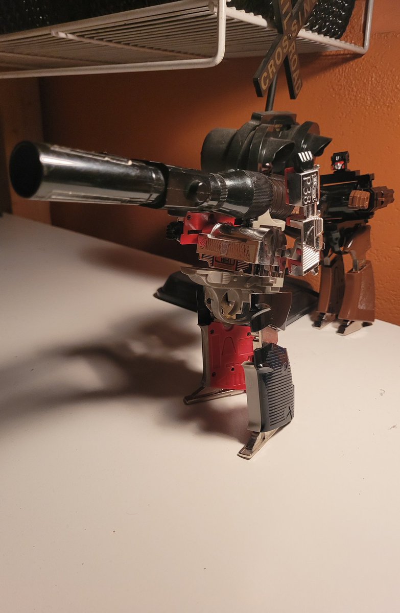 NW_Works's tweet photo. Megatron and Kiloton 
[If you know you know]

#Transformers #Microchange #diaclone #G1transformers https://t.co/il8XDr73HM