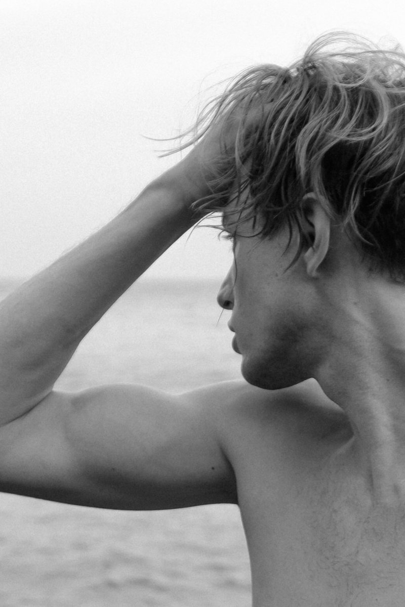 📸 I used to never take any photos — this is my first real photoshoot.

#webcam #fansly #onlyfans #model