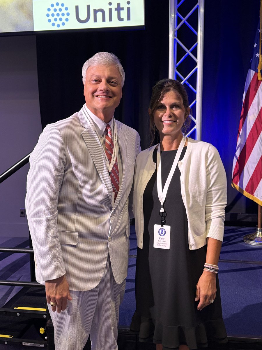 AlabasterSupt's tweet image. 🎉 Honored to conclude my term as President of the @SSA_Supers at this year’s SSA Summer Conference. Grateful for the chance to serve, grow advocacy, and build partnerships for Alabama’s schools. Thank you, SSA—the work continues! #SSA2025 #PublicEducation