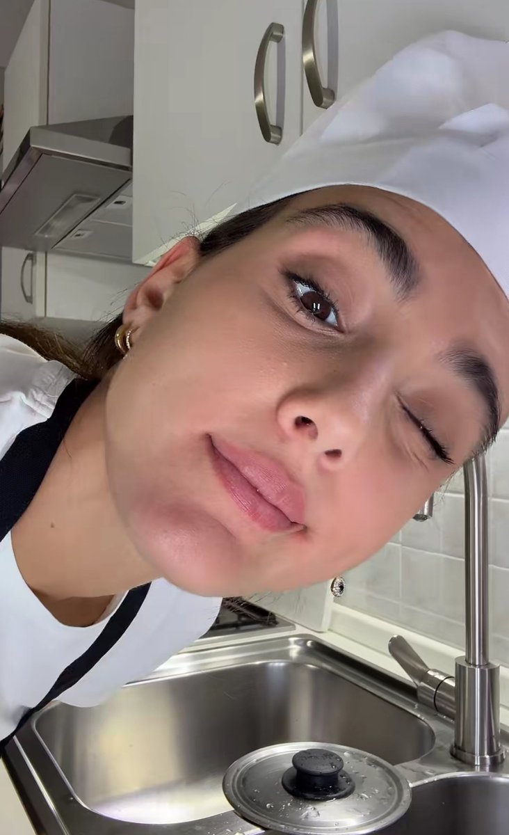 gabi (@gabrubiss) on Twitter photo pookie 🤏🏻 pookie 🤏🏻