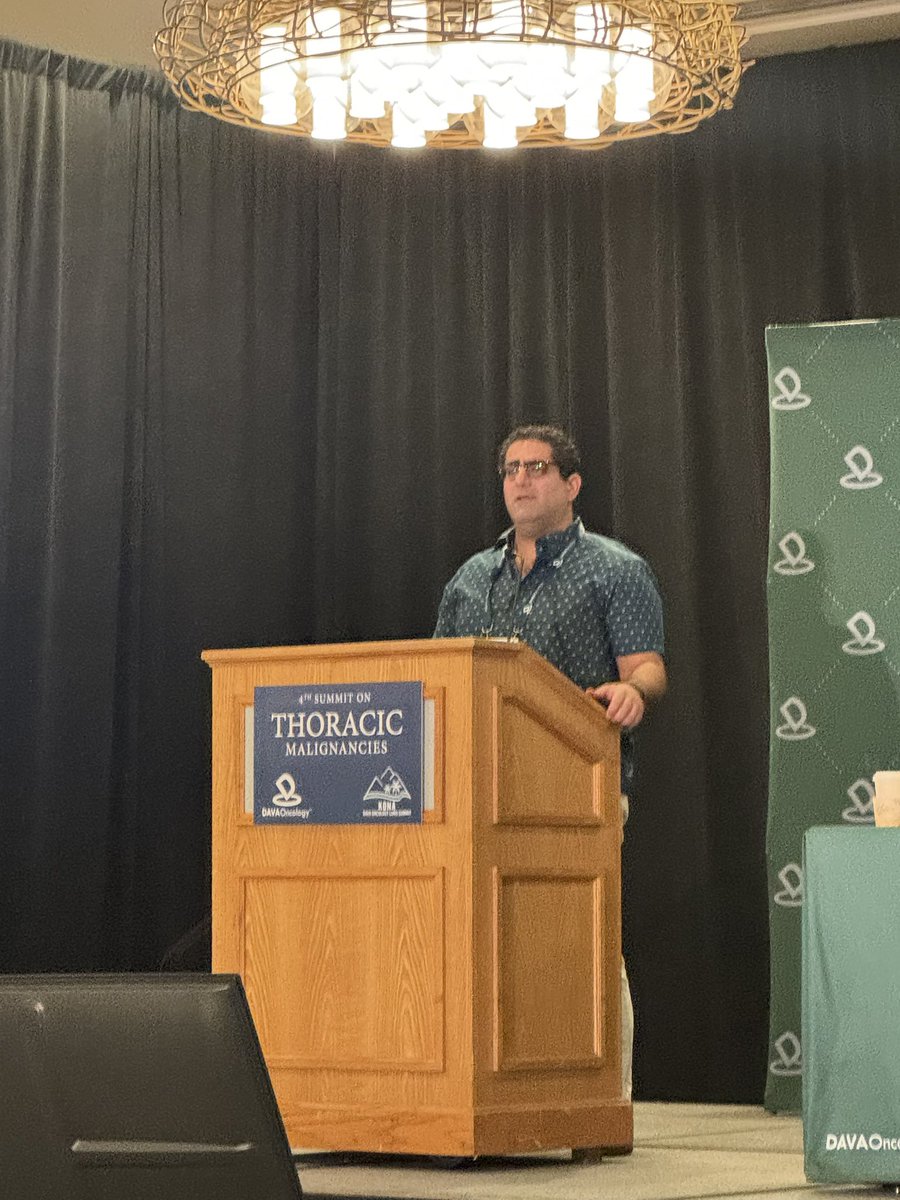 Latinamd's tweet photo. #HawaiiLung25 @JSabari @nyulangone discusses #DatoDxd (Trop2 ADC) latest approval for EGFR+ NSCLC post osi progression ➡️based on Ph2 TropionLung 01,05 trials w ORR 45%
➡️ He asks the experts is Dato-Dxd a 2nd line option?
@DAVAOnc @EGFRResisters https://t.co/pxhvZzV9oy