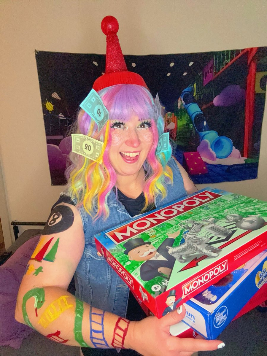 jennithebeast's tweet photo. 🩵🎲well a gee gosh golly and a hidey ho! I’m Parker, the board games, and away we go!🎲🩵

my Parker Bradley fem closet cosplay!! yippee!!

#dateeverything @DateEverything https://t.co/XPgF4SZO5m