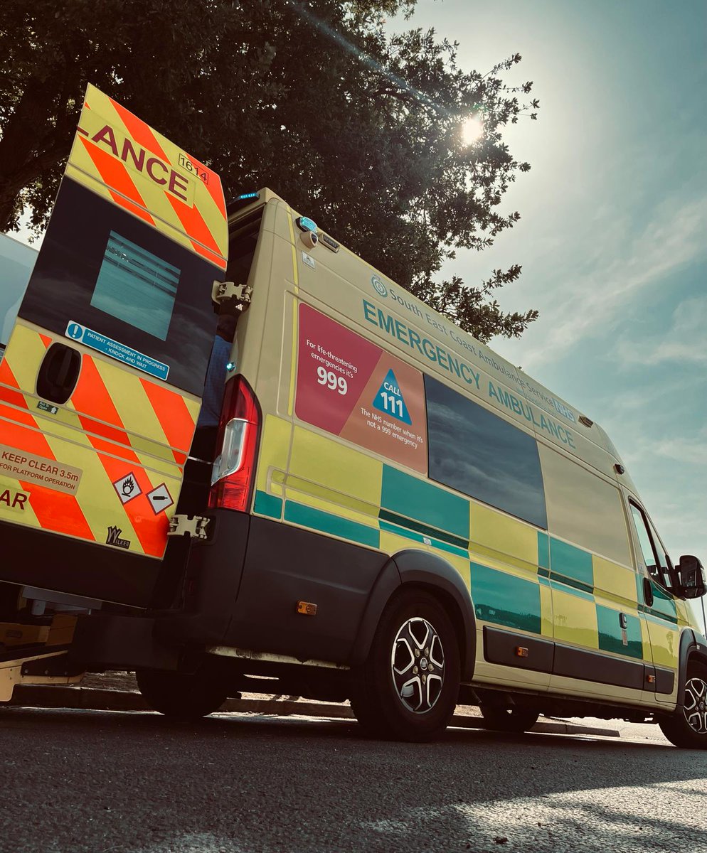 ArccKss's tweet photo. "The journey of a thousand miles begins with one step." 

First ARCC KSS - Induction Day! 

@RoyalSurrey 
@SECAmbulance 
@KssAdultCCODN 

#ARCCKSS https://t.co/aRwTsmLfpF