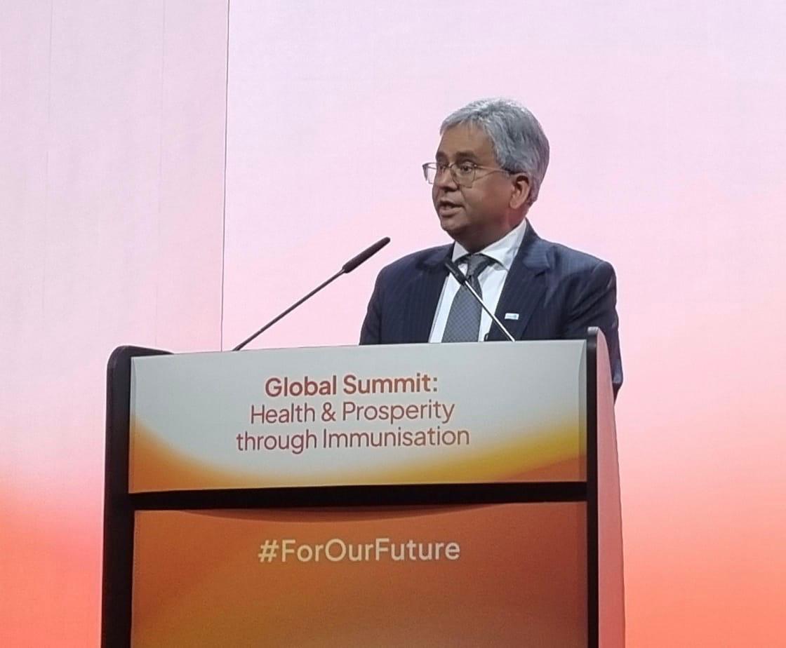 IndEmbassyBru's tweet image. At the Global Summit on Health &amp;amp; Prosperity through Immunization, @AmbSaurabhKumar delivered Hon'ble Health &amp;amp; Family Welfare Minister’s address, reaffirming India’s commitment to @Gavi and global health equity through innovation, vaccine access &amp;amp; partnerships.

#ForOurFuture