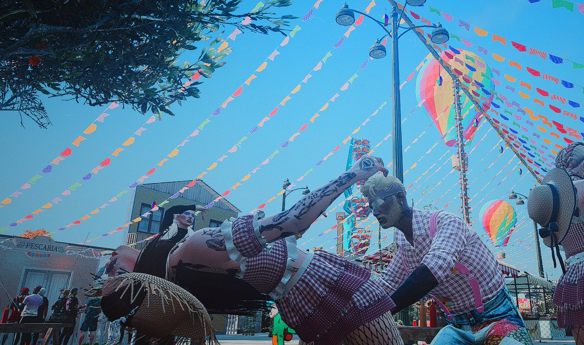 O São João no Complexo tá rolando o mês INTEIRO e quem foi sabe que tá absurdo. Resenha, forró, fogueira, comidinhas típicas, bingo, parque de diversões e muitos prêmios garantidos em nossas brincadeiras de arraiá 🔥🌽 Vem que não acabou e tá bom demais sô 🤠