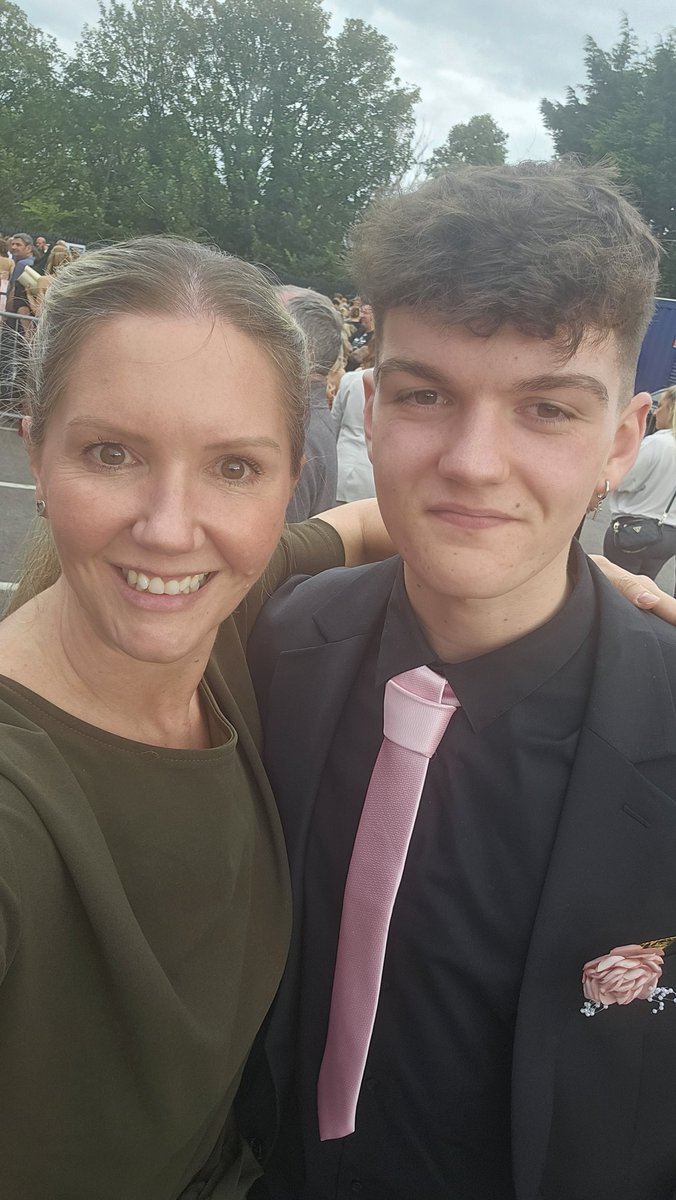 Proud Mamma! Ted's prom this evening. Thinking of those that never get the privilege and honour to be at their child's prom! <a href="/scfcfozzy/">Marc Foster</a> <a href="/WernethSchool/">Werneth School</a>