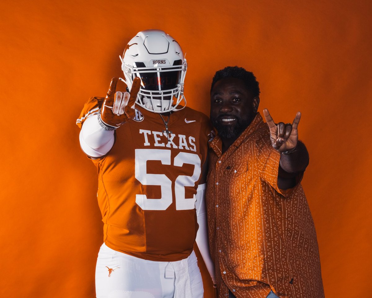 Hook em🤠🤘🏾<a href="/CoachSark/">Steve Sarkisian</a> <a href="/CoachK_Baker/">Kenny Baker</a>