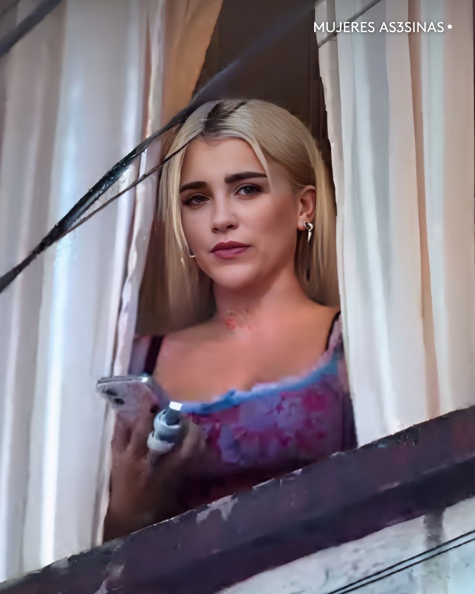 Univision's tweet image. ¡Ya no soportó más esa vida y TODO lo hizo por sus hijos! 😰😲 

No te pierdas el capítulo de #MujeresAs3sinas, ya disponible en @VIX   ➡️ bit.ly/3ZouQqu  

univision.com/vix/mujeres-as…

#CassandraSánchezNavarro #Actriz #EnViX #ViX #Social #Editorial