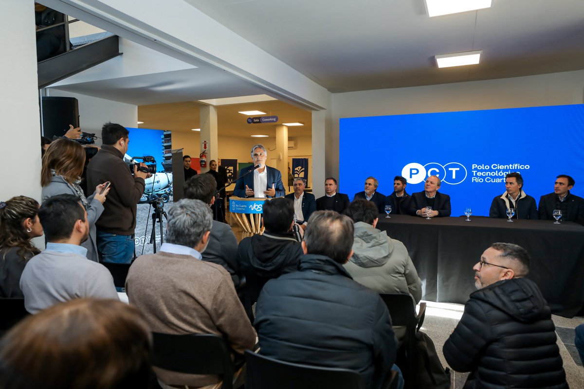 🧑‍💻 El gobernador <a href="/MartinLlaryora/">Martín Llaryora</a>, junto al intendente de #RíoCuarto, <a href="/guillederivas/">Guillermo De Rivas</a>, inauguraron oficialmente el Polo Científico Tecnológico.

Esta #infraestructura estratégica potencia a la ciudad, que sigue avanzando hacia la consolidación de un ecosistema que promueve la
