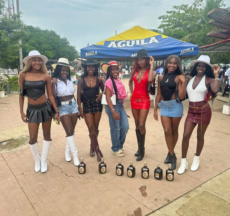 Hoy son las cabalgatas en mi pueblo, como quisiera estar yo muy así dios mío