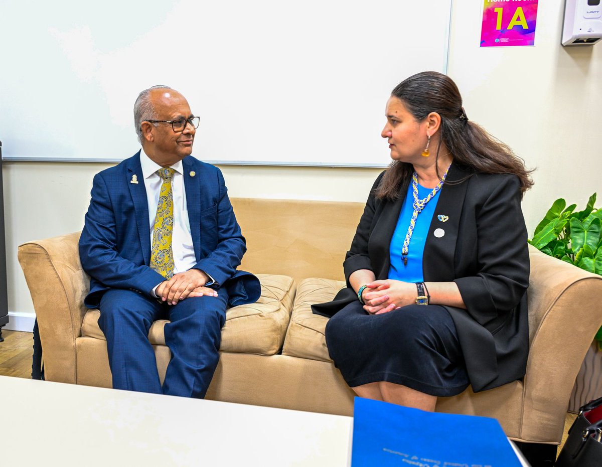 SG_OEA_OAS's tweet image. I met with Ambassador Oksana Markarova @APUkraine, Permanent Observer of Ukraine to the @OAS_official. We discussed the ongoing war and explored opportunities to strengthen Ukraine–OAS cooperation—particularly in support of digitalization in CARICOM and food security efforts in