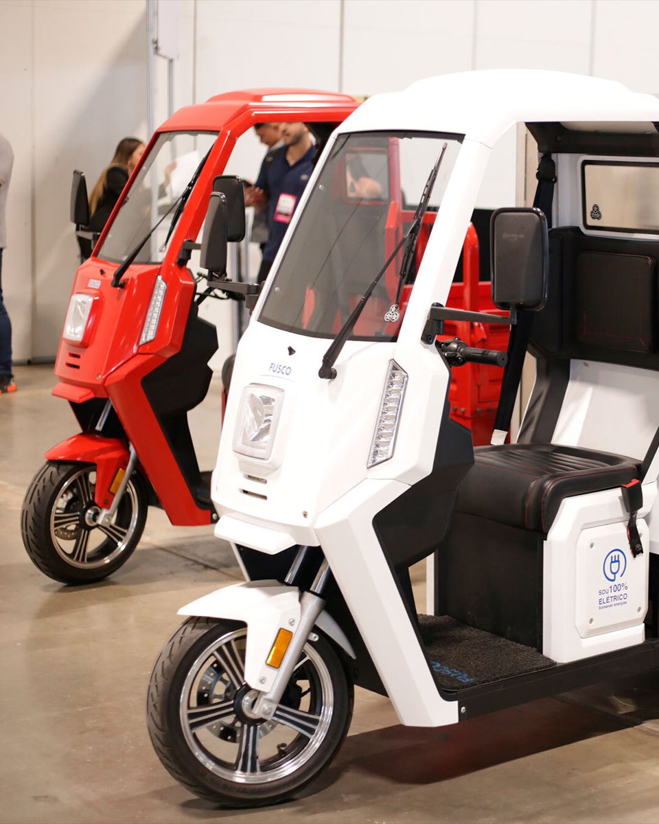 futuremobility_'s tweet photo. ⚡️ O 3º dia da Eletrocar Show tá ON!
Muito test drive, novidades elétricas e visitantes conhecendo de perto as soluções que estão transformando o setor automotivo.

Vem acompanhar! 👀

#Eletrocar #MobilidadeDoFuturo #FeiraDeNegócios https://t.co/emvAL2ZcKw