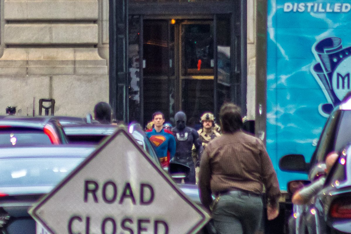 MikeACollier's tweet photo. One year ago today, Superman stopped by Cleveland City Hall, only to be promptly arrested on the way out. Tough summer for the Man of Steel. #FilmedInCLE https://t.co/Rxlot6GYhS