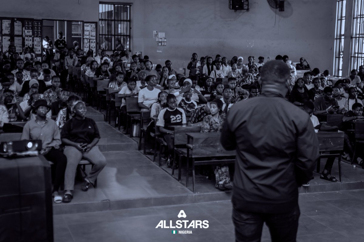 JerryOjumah's tweet photo. Lagos showed up!💯

Earlier today, we had over 300+ persons attend our @AllstarsNG meetup at the Lagos state University

These pictures can't truly define the depth of learning experiences, shared knowledge sessions and practical insights gained.

See you in few weeks! Love you❤️