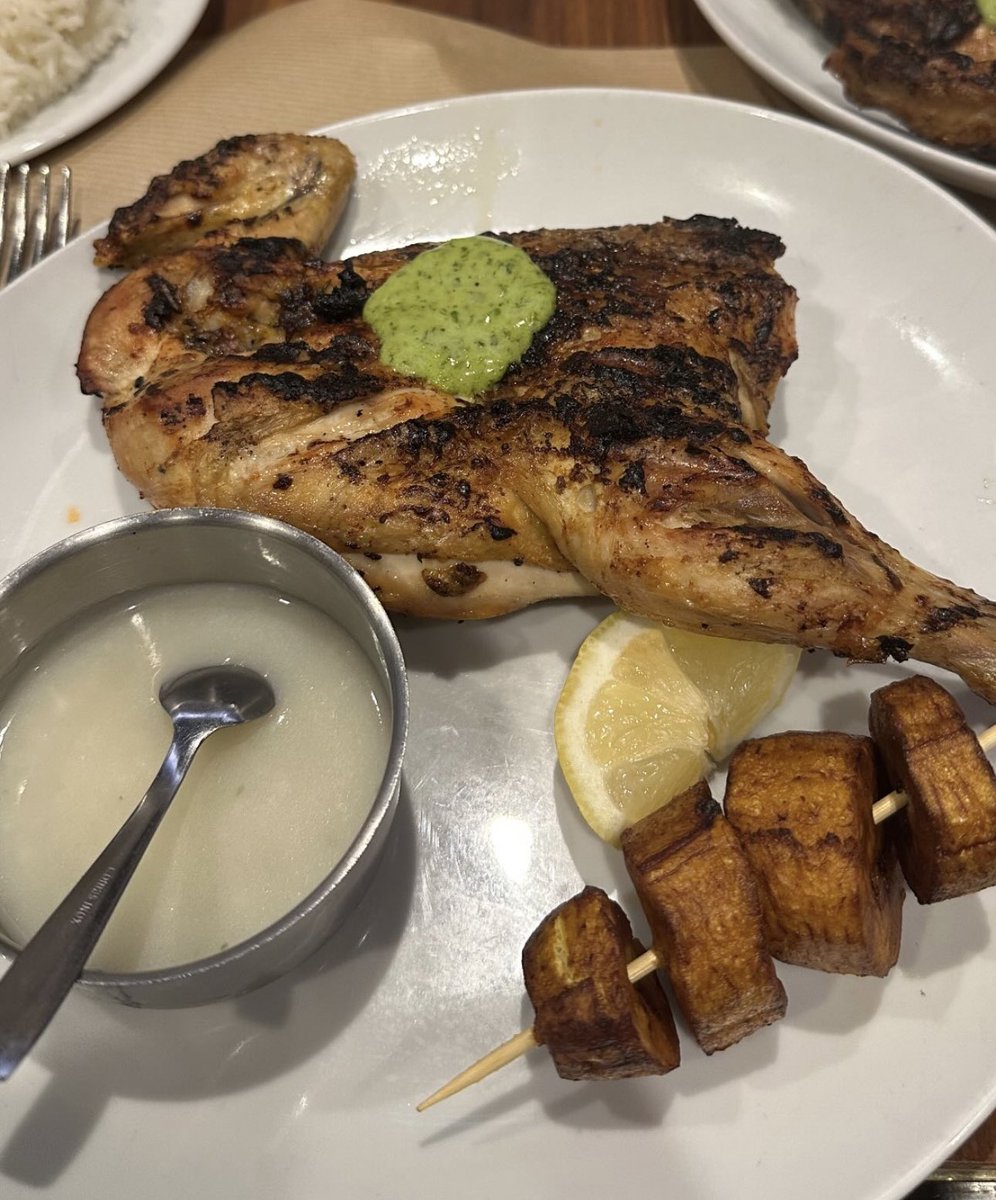 ไก่ปารีสอร่อยเท่าไก่แดงเขาชนไก่ไหม ห่ะ