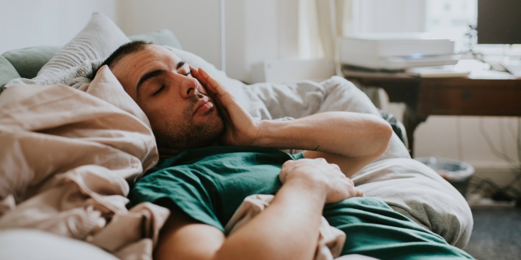 memorialhermann's tweet image. If you're experiencing fatigue, mood swings, brain fog or reduced muscle tone as you age, low #testosterone levels might be the culprit. A #urologist shares answers to common questions that you should know: bit.ly/3T66Q8f. #MensHealth