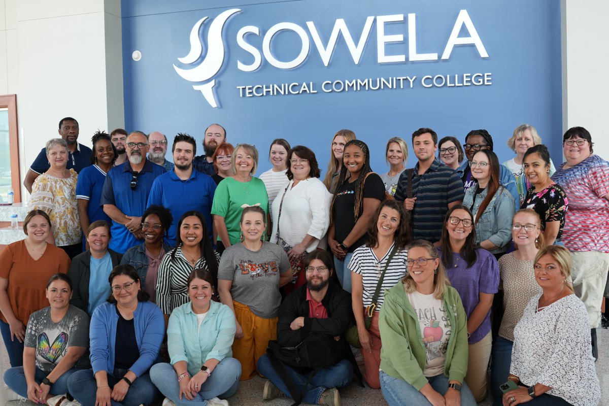 SowelaTCC's tweet image. A local group of educators toured SOWELA as part of the STEM Energy Professional Development program w/Allen Parish School Board, ExxonMobil & Rice University's Tapia Center. The tour covered industrial labs & classroom experiments.
#STEMLearning #EnergyEducation #HandsOnLearning