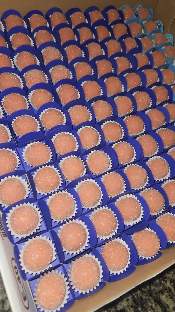 IeqLuciana67's tweet image. #festapower #docinhos #brigadeiro