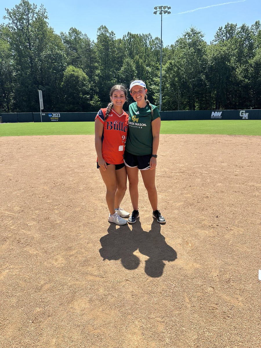 Lily Perez tweet media