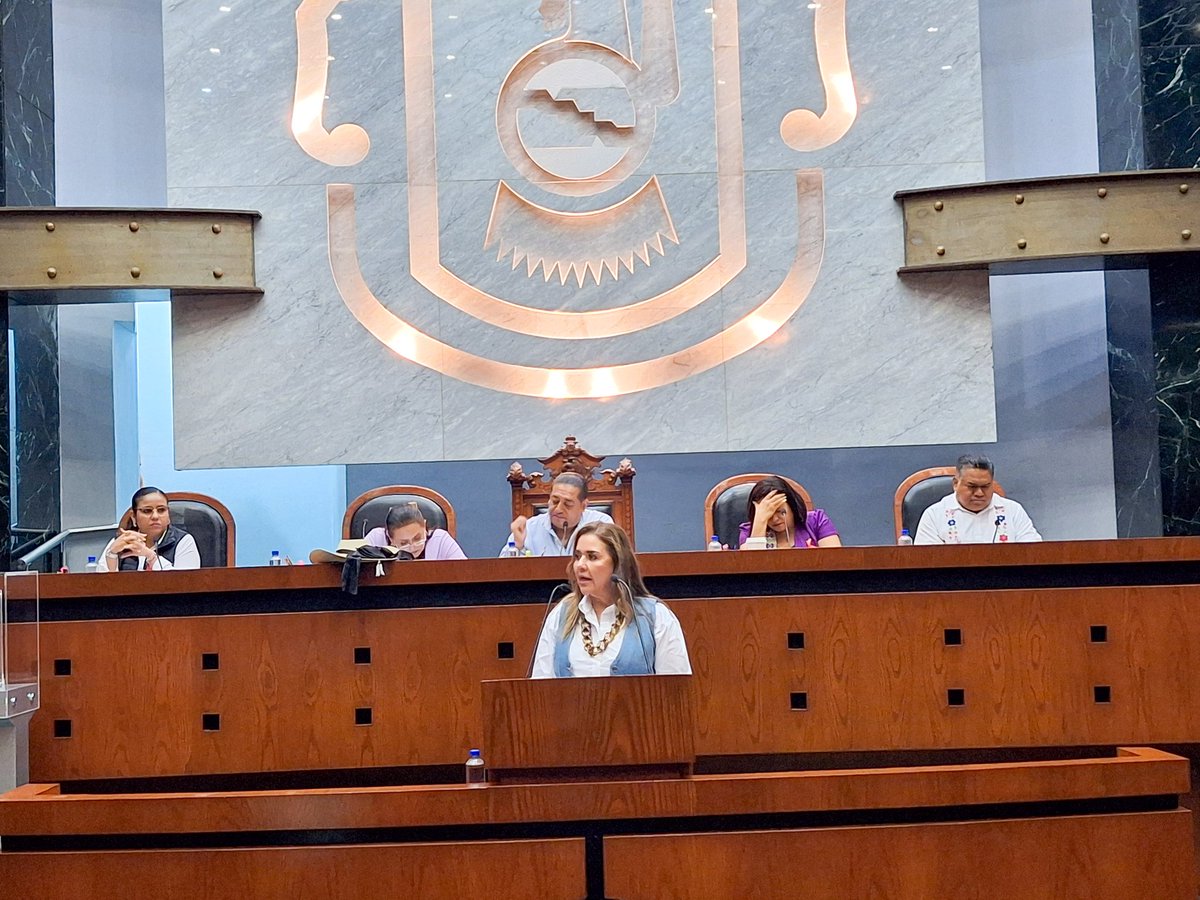 Erika Lührs (@erikaluhrs11) on Twitter photo ¡La #LeySilla ya es una realidad!
Exhorté a la <a href="/STPS_mx/">STPS México</a> para que en 30 días garantice su cumplimiento:
Ninguna persona trabajadora debe estar de pie toda su jornada.
📌 Silla con respaldo, ¡un derecho, no un privilegio!
#DerechosLaborales ¡La #LeySilla ya es una realidad!
Exhorté a la <a href="/STPS_mx/">STPS México</a> para que en 30 días garantice su cumplimiento:
Ninguna persona trabajadora debe estar de pie toda su jornada.
📌 Silla con respaldo, ¡un derecho, no un privilegio!
#DerechosLaborales
