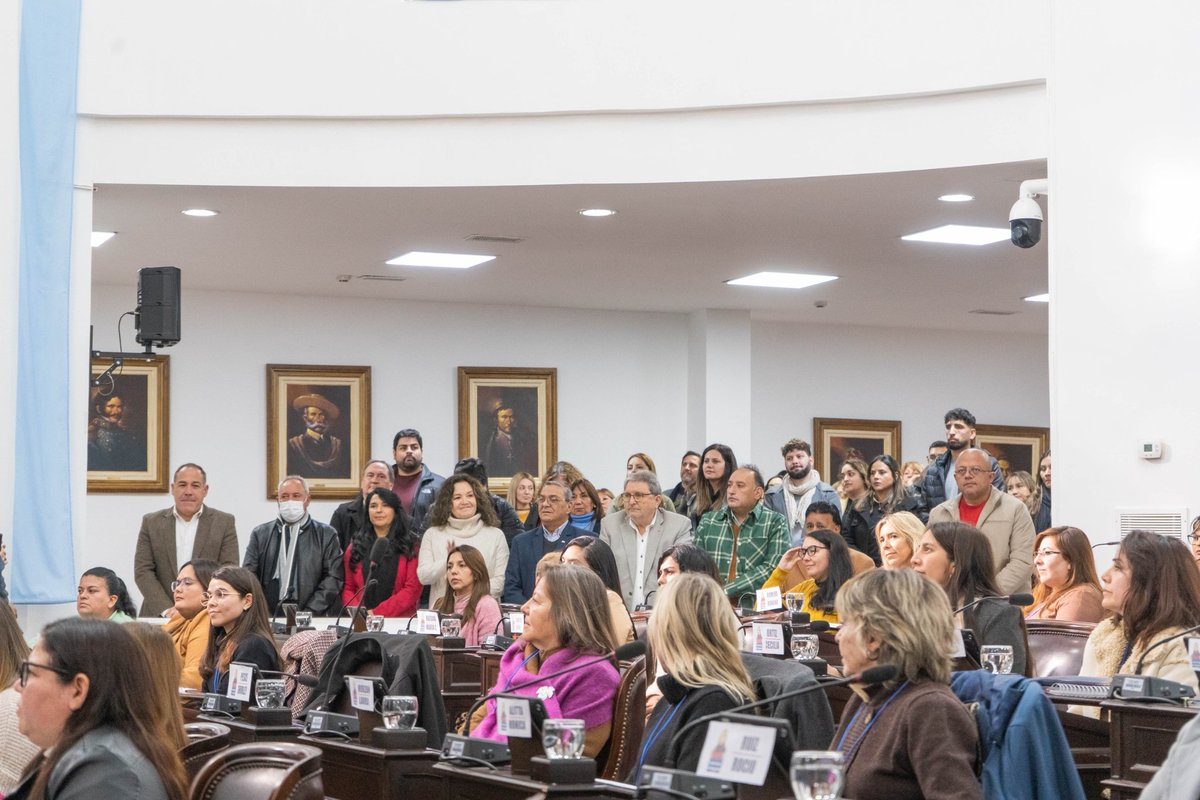 Celebro la primera sesión del Parlamento de la Mujer en la Minería en la <a href="/LegislaturaLR/">Legislatura La Rioja</a> 

Un espacio de debate y construcción colectiva que apunta a incorporar la mirada de la mujer en las políticas públicas que se diseñen para este sector estratégico para nuestra provincia.