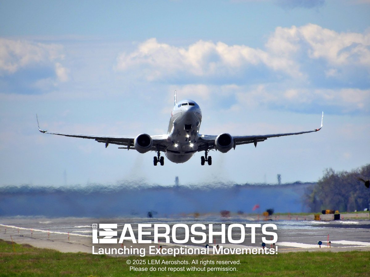 LEMAeroshots's tweet image. Take your time with climbing into the clouds! -LEM 😉↗️☁️

✈️ @AmericanAir @Boeing 737-800 🌐 @TravelOneWorld 🎨 Flag &amp;amp; Flight Livery 📍 DCA (@Reagan_Airport) 🛫 Runway 1 🗓️ April 4, 2024 📸 @Kodak @KodakPIXPRO AZ528

#LEMAeroshots #FlyReagan #American #Boeing #Takeoff #TeamMWAA